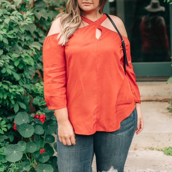 Hot then Cold Crisscross Blouse in Pumpkin - Picture 4 of 13